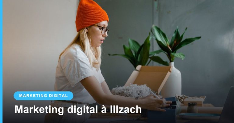 Entrepreneuse préparant l'expédition d'une commande dans son atelier