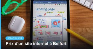 Maquette de page d'accueil dessinée sur une tablette